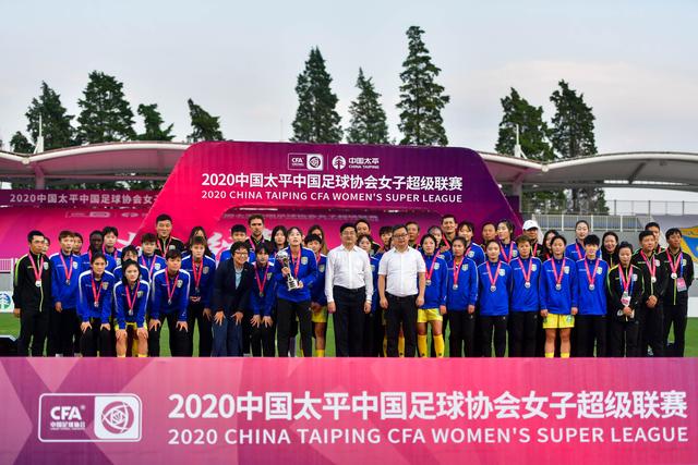 穆里尼奥面临中场危机，皇马新赛季能否迎击西甲挑战？