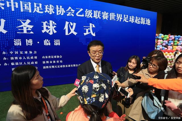 绝杀！教练都有失误，洛夫顿使用莫名其妙，二人转决定比赛